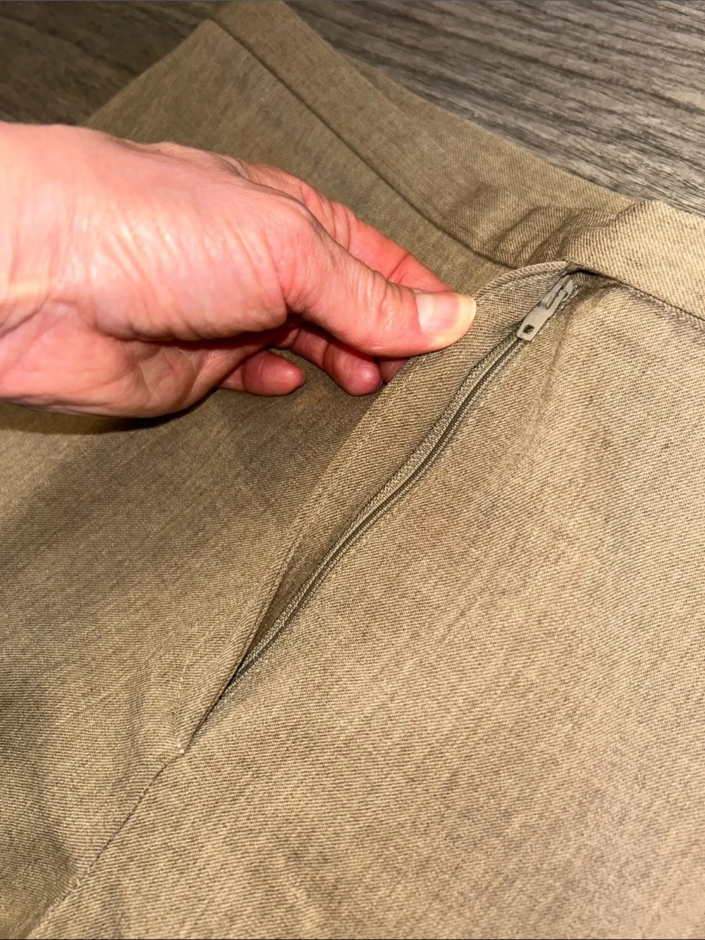 Ann Taylor Stretch Wool Blend Tan Beige Straight Leg Dress Pants Size 10 - Picture 4 of 9